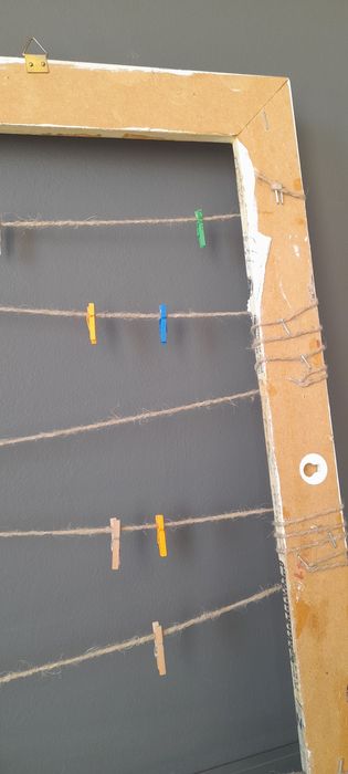 Dekoracja ścienna ramka do przywieszania np. zdjęć i notatek 35x55