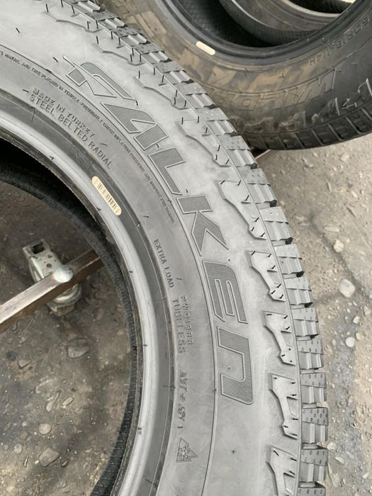 Шини демо 265/60 R18 Falken літо 2022 рік 11 мм