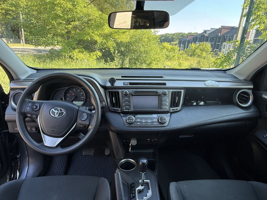 Toyota rav 4 XLE
