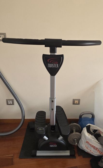 Máquina de exercício (elíptica/ step)