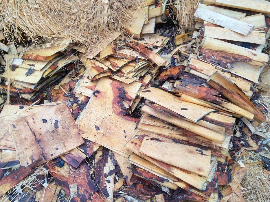 Шпон, отходы производства, щепа, дрова.