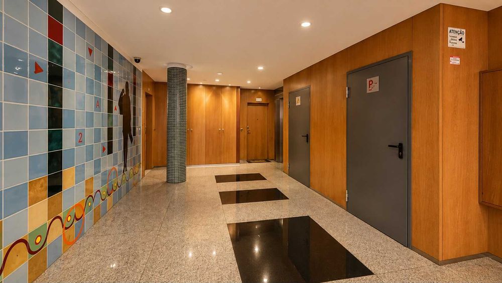 APARTAMENTO T1 MOBILADO E EQUIPADO
