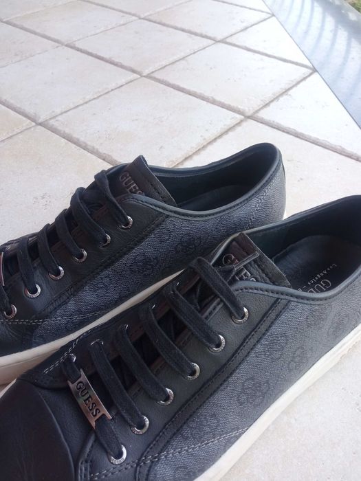 Фірмове стильне взуття