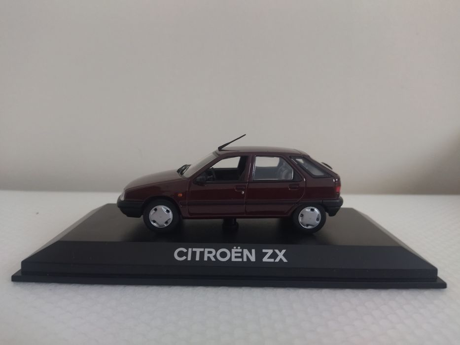 Miniatura Citroen ZX 1/43 Nova