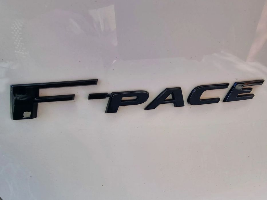 Jaguar F-Pace 2.0 P400e AWD R-Dynamic Black