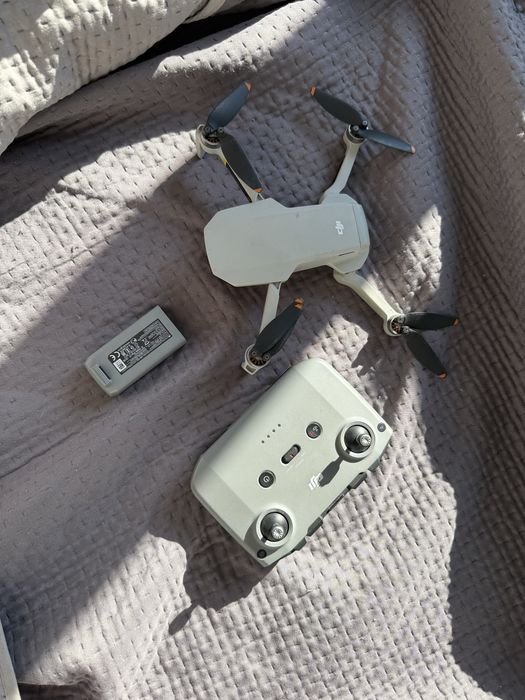 Dron DJI MINI 2 4k video
