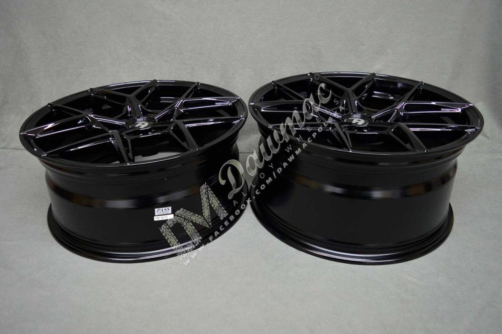 Felgi Seventy9 SCF-B 18" 8J ET35 5x112 Black Glossy