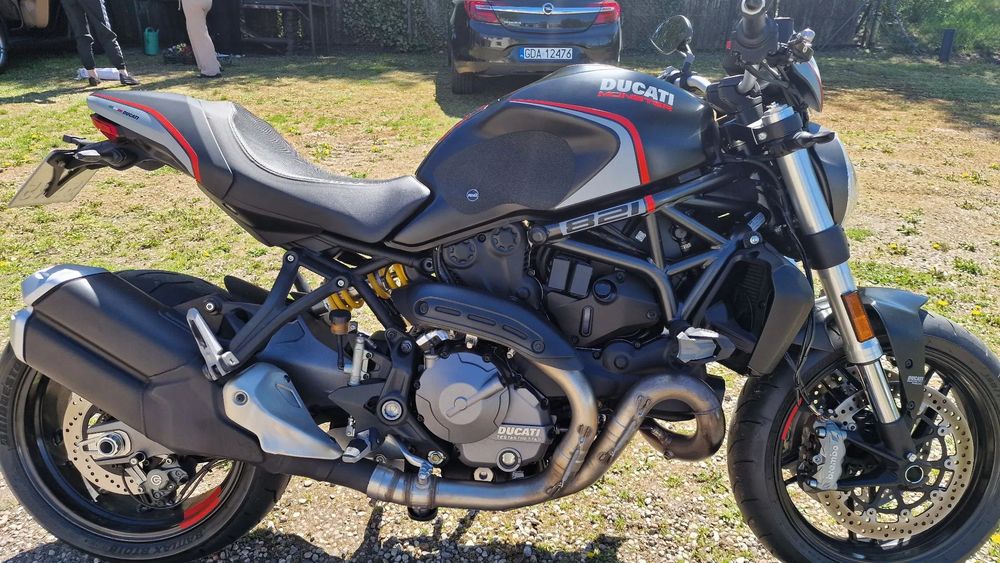 Ducati Monster Ducati Monster 821 Limited Edition Stealth, dodatki Okazja 12100km