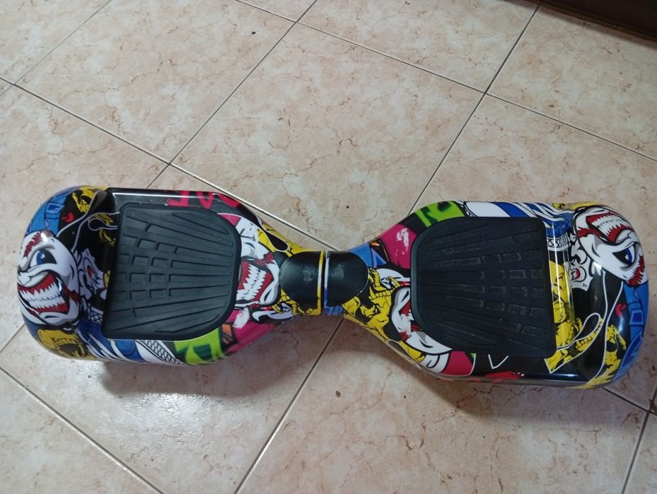 Hoverboard com kart e capacete
