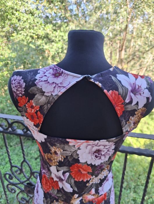 Sukienka midi marka Lustre rozmiar M 38