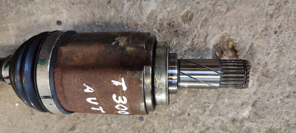 Б/в піввісь привод полуось Chevrolet Aveo T300 1.4  автомат Європа