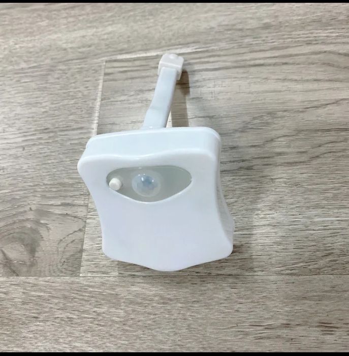 Светодиодный ночной светильник с датчиком движения