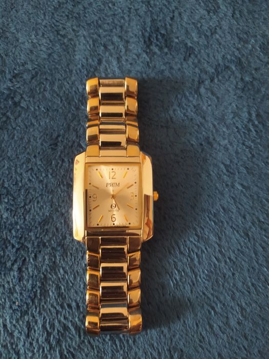 Продам кварцевые часы Ритм