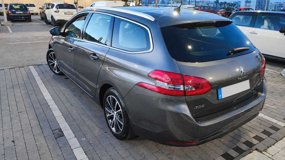 Peugeot 308 SW 1.2 PureTech - Teto panorâmico