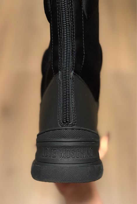 Чоботи Love Moschino