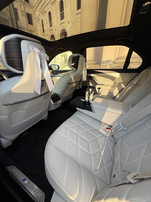 Auto do ślubu, Limuzyna do wynajęcia, BMW 7 Full Opcja, masaże etc.