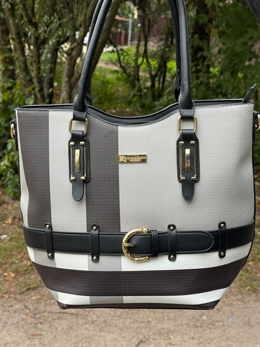 torebka Burberry London – elegancka, szaro-czarna, z paskiem