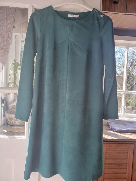 Zgrabna sukienka zielona r. 38 KOI