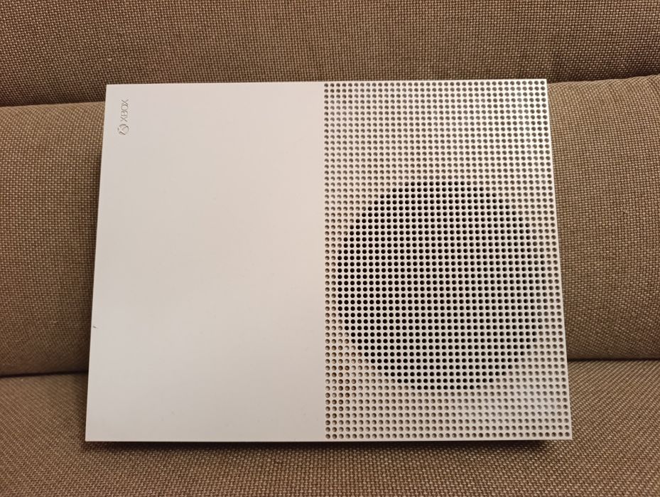 Sprzedam XBox One S 1TB