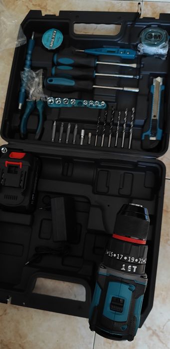 Kit completo de ferramentas com aparafusadora de impacto