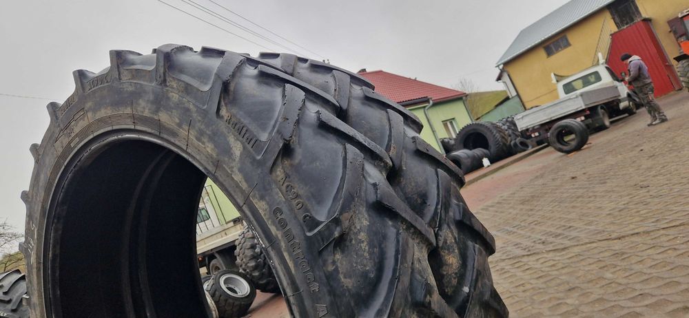 11.2r42 270/95r42 Continental 50% bez napraw