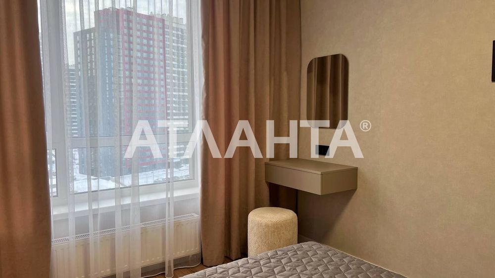 Продаж 1-кімнатної квартири ЖК “Варшавський 3” З ГЕНЕРАТОРОМ