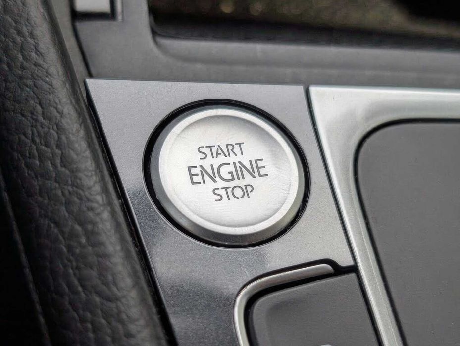 Volkswagen e-Golf SE      2019