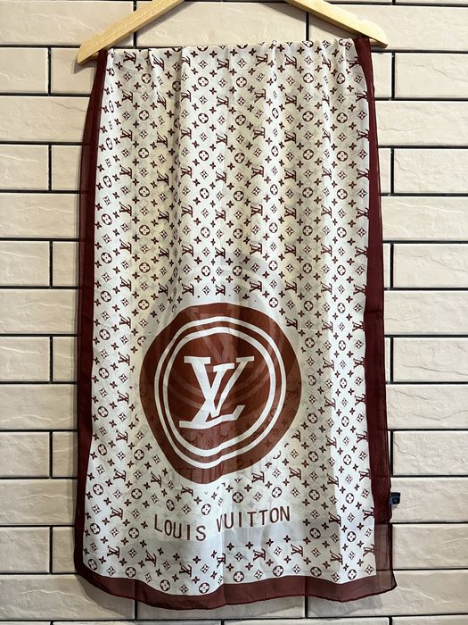LouisVitton.Шовковий шарф.