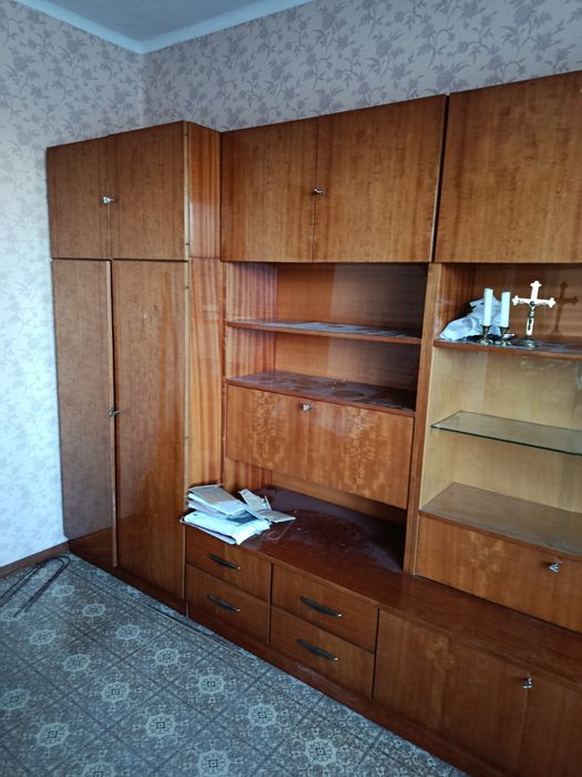 Meblościanka na wysoki połysk prl