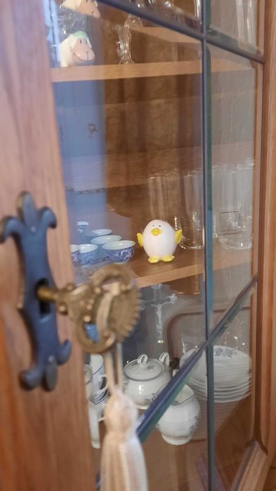 Kredens dębowy bardzo stary. Negocjacja ceny.