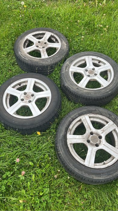 Felgi „Dezent” 205 55 r 16 Opla  4x100 Na felgach są opony letnie Kleber
