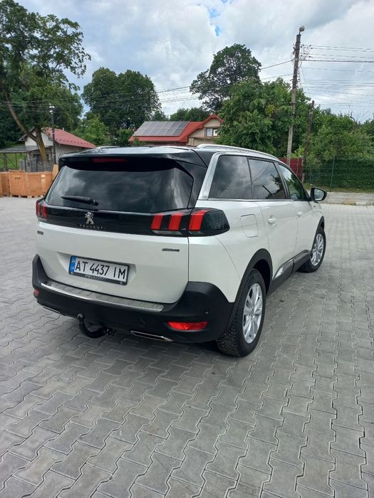 Aвтомобіль PEGEOT GTLine 5008