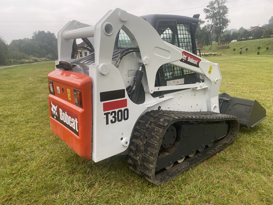 Bobcat T 300 świeżo spr Francji 3500MG masa 4600 kg