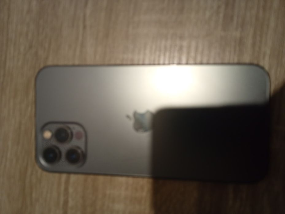 Iphone 12 pro 256gb на запчастини або ремонт