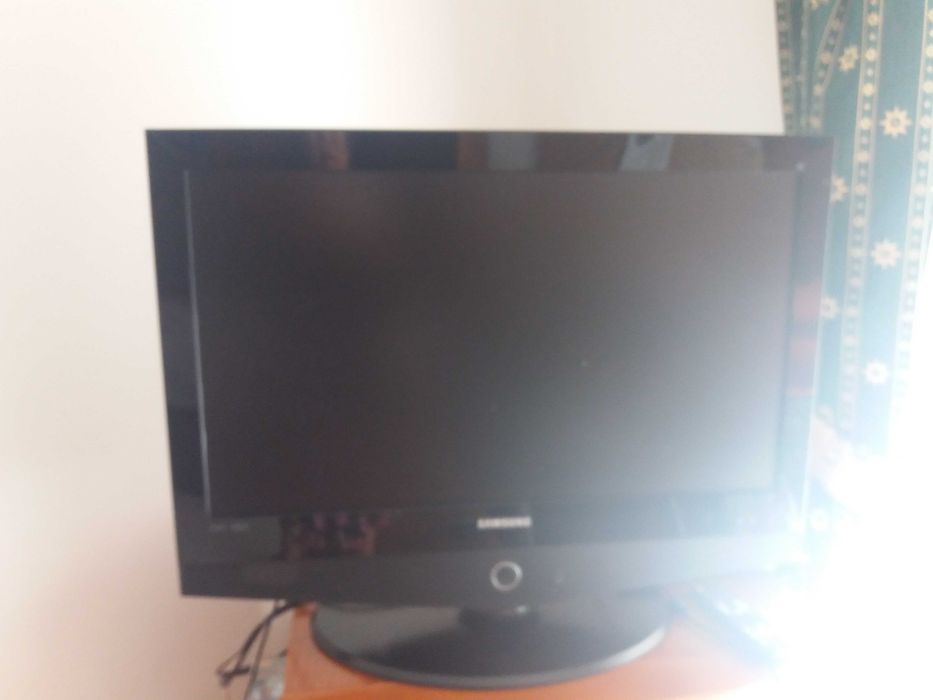 v plasma samsung 32”, sem controle remoto