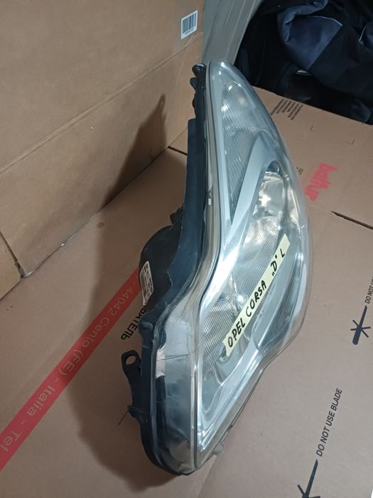 Lampa przednia lewa do Opel Corsa D