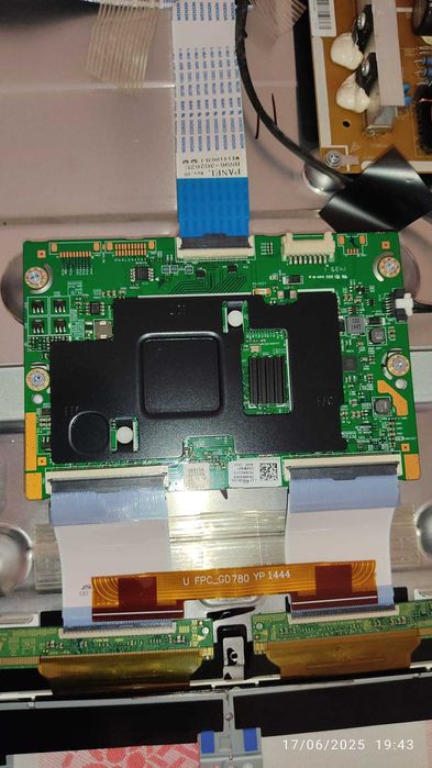 TV Samsung para peças Modelo: UE48H6800AW