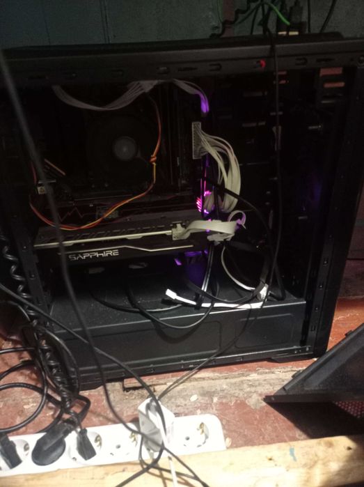 Настільні комп'ютер amd