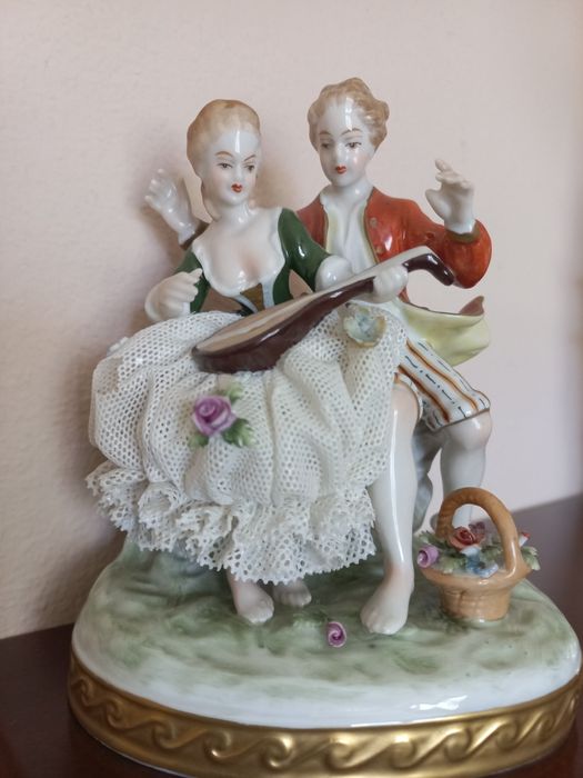 Статуэтка фарфор кружевница Германия