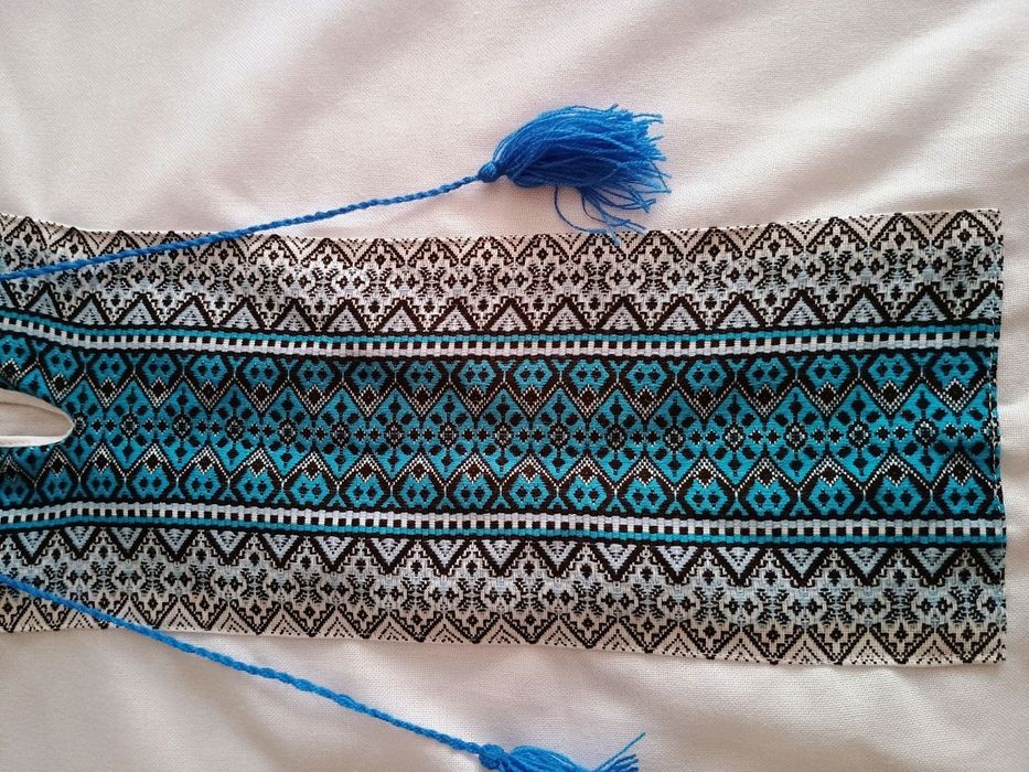 Чоловіча сорочка з вишивкою, розмір 54, нова, білого кольору.