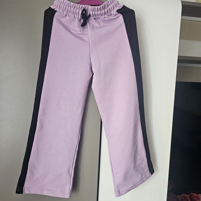 Sprzedam dres dla dziewczynki  116