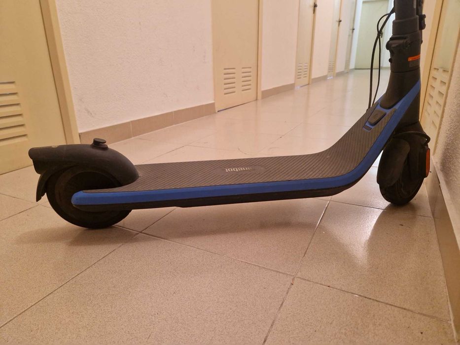 Trotinete elétrica Segway Ninebot C2 Pro de 2025 - Com 2 anos de garantia (4 meses de uso) + extensão de garantia de 3 anos