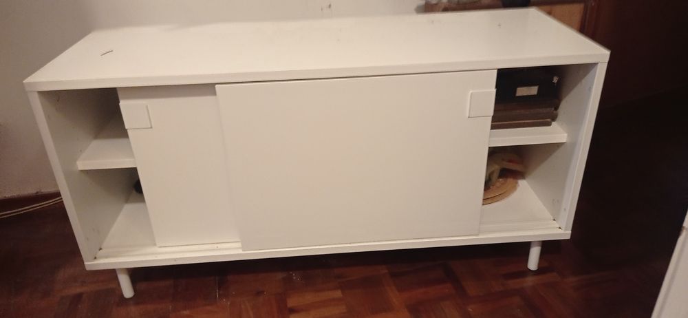 Armário com 2 portas de correr