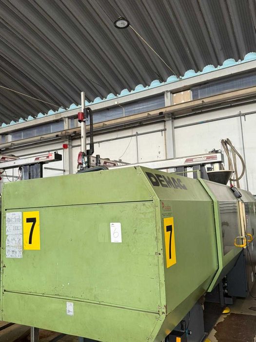 Máquina de Injeção DEMAG Ergotech 330-2300 System (1998) + Robot Wittmann + Doseadores