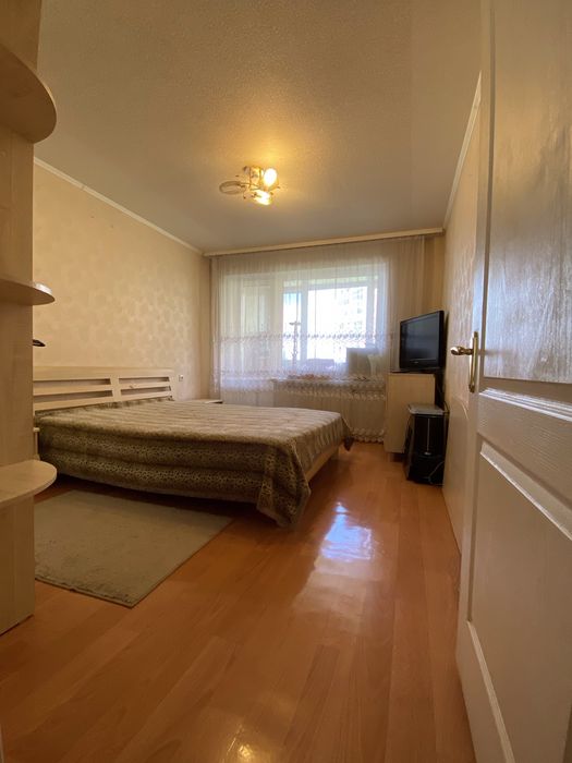 Продаж 3 к квартири 68 м2. ЖМ Тополь-1. Ремонт. Меблі. Техника