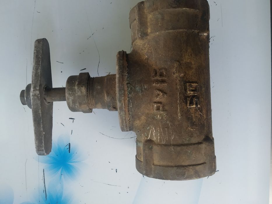 Латунный кран под 50-ую трубу