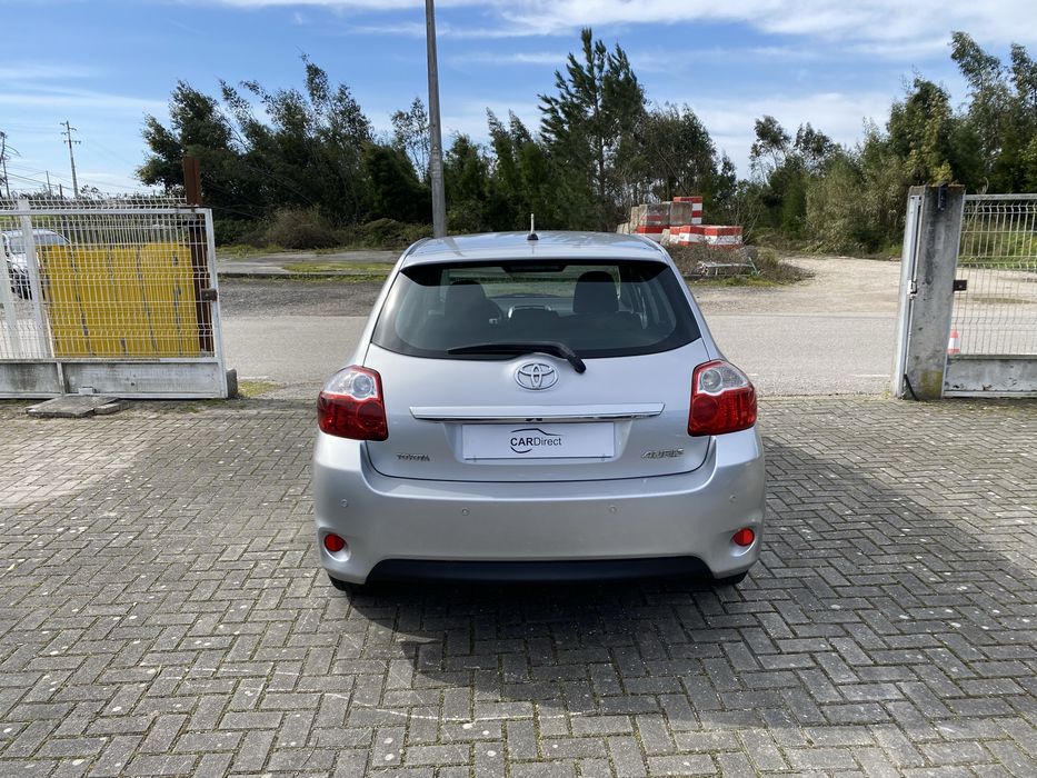 Toyota Auris D-4D + Excelente Estado!