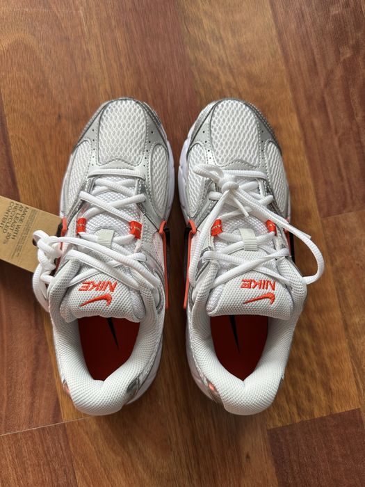 Nike V5 RNR – Nowe, Oryginalne Sneakersy, Faktura | Sklep | r. 38,5