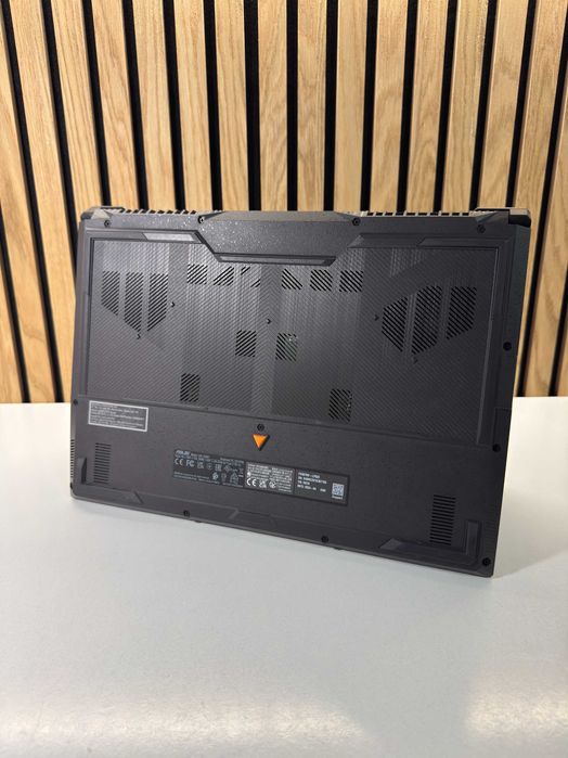 Asus Tuf Gaming Ryzen 7 7735HS RTX 4060 8Gb 140W 1Tb 16GB 15.6” 144Hz