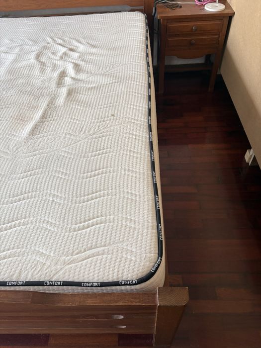Cama casal 160 x 200 com cabeceiras e colchão